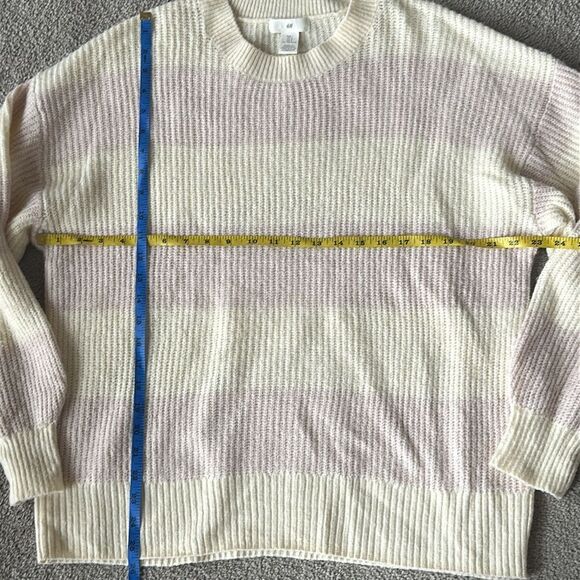 H&M Cream and Pink Striped Sweater! - Picture 8 of 10